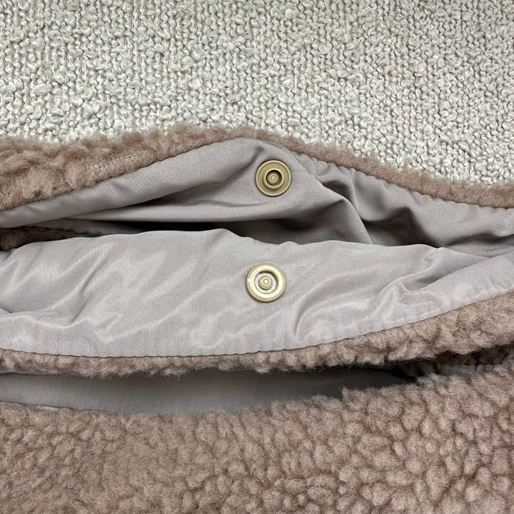 DrewsDogwear – Großhandel Haustier-Transportbox – Hund – Cali // Teddy-Innenfutter für Hunde-Transporttasche2