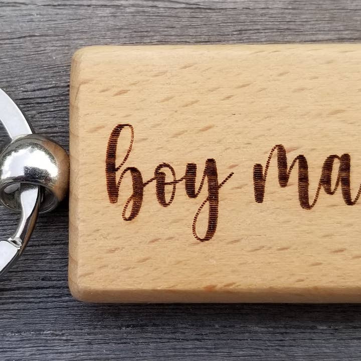 Porte-clés en bois naturel pour la vente par Peak Handmade