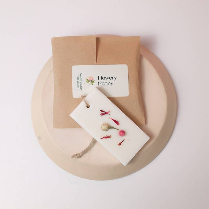 Suspension parfumée Flowery Peony - Cires de soja - Pivoine pour la vente par Pynappel