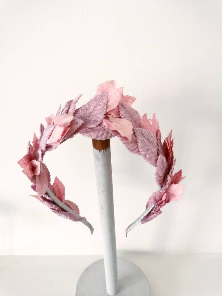 LILA BLATTDIADEM für den Großhandel von CAPELLINA