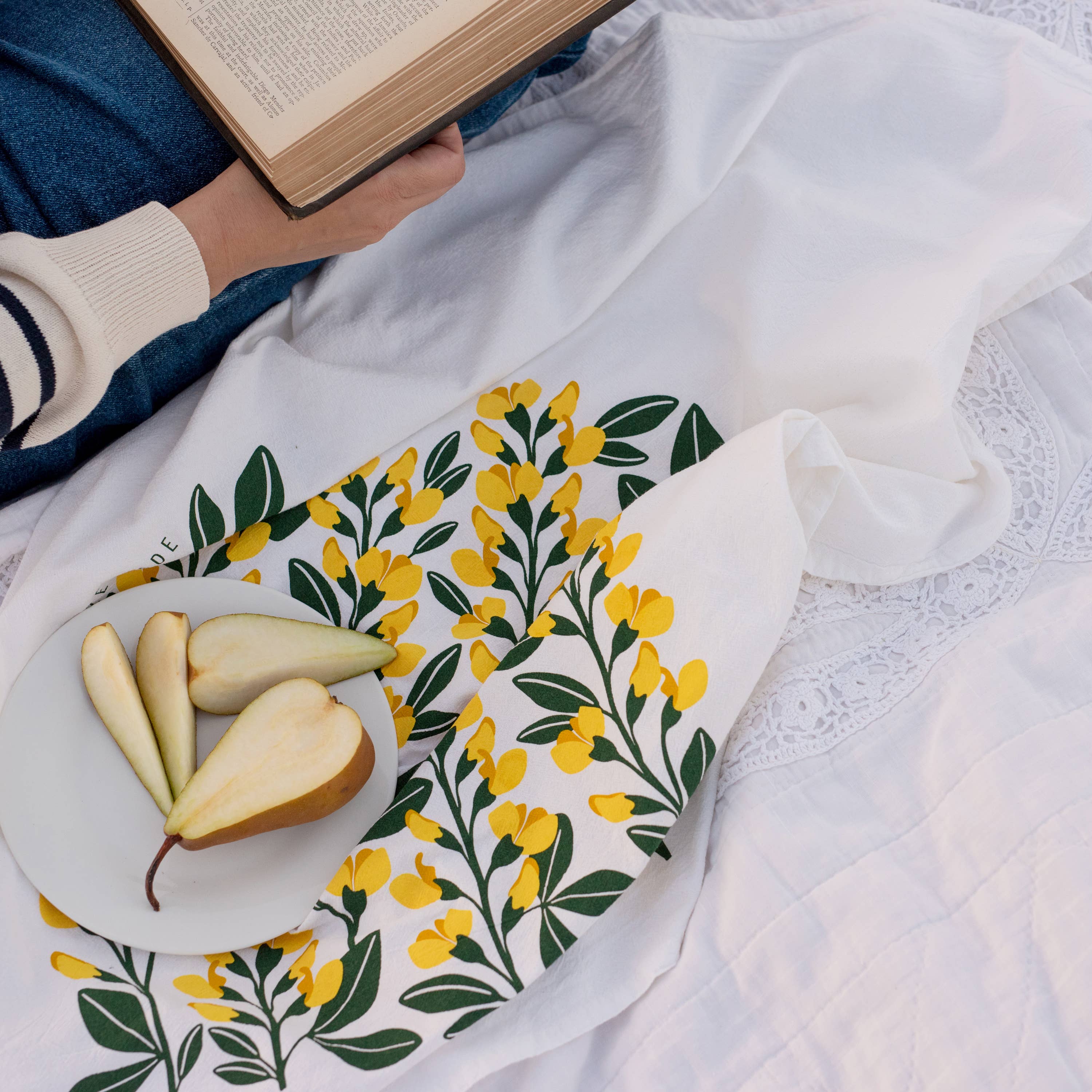 HAZELMADE® Tea Towels + Gifts - Wholesale Tea Towel - Yellow Flowers Tea Towel | Kitchen Decor1