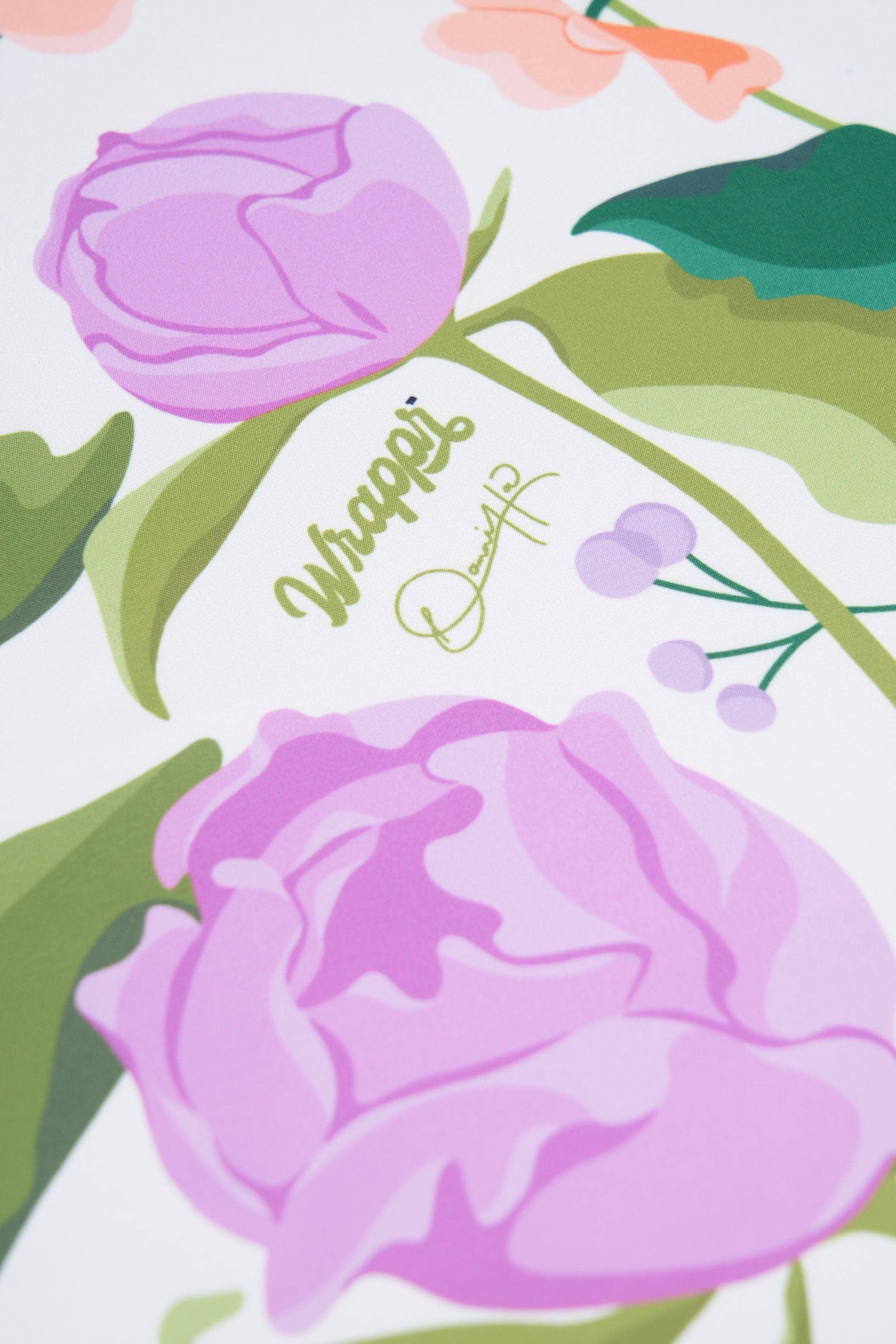 WRAPPR Gift Wrap - Vente Feuille de papier cadeau - Emballage cadeau Furoshiki par Danni Ha | 18 pouces, polyester recyclé2