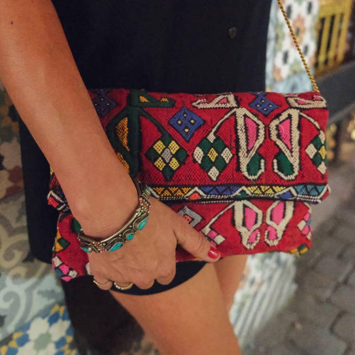 Pochette Asilah per la vendita all'ingrosso da parte di MADAME MELON