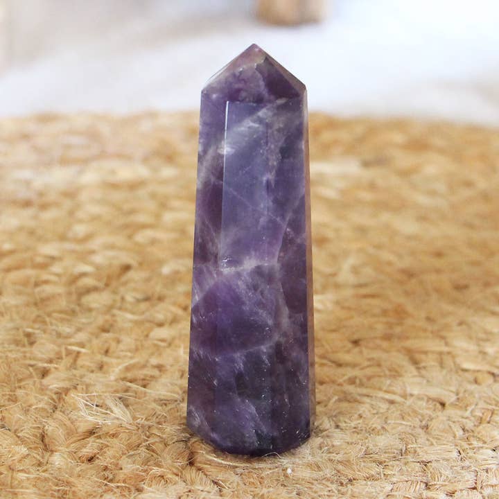 Amethyst obelisk - 7.5-10 cm for wholesale by Bamboon