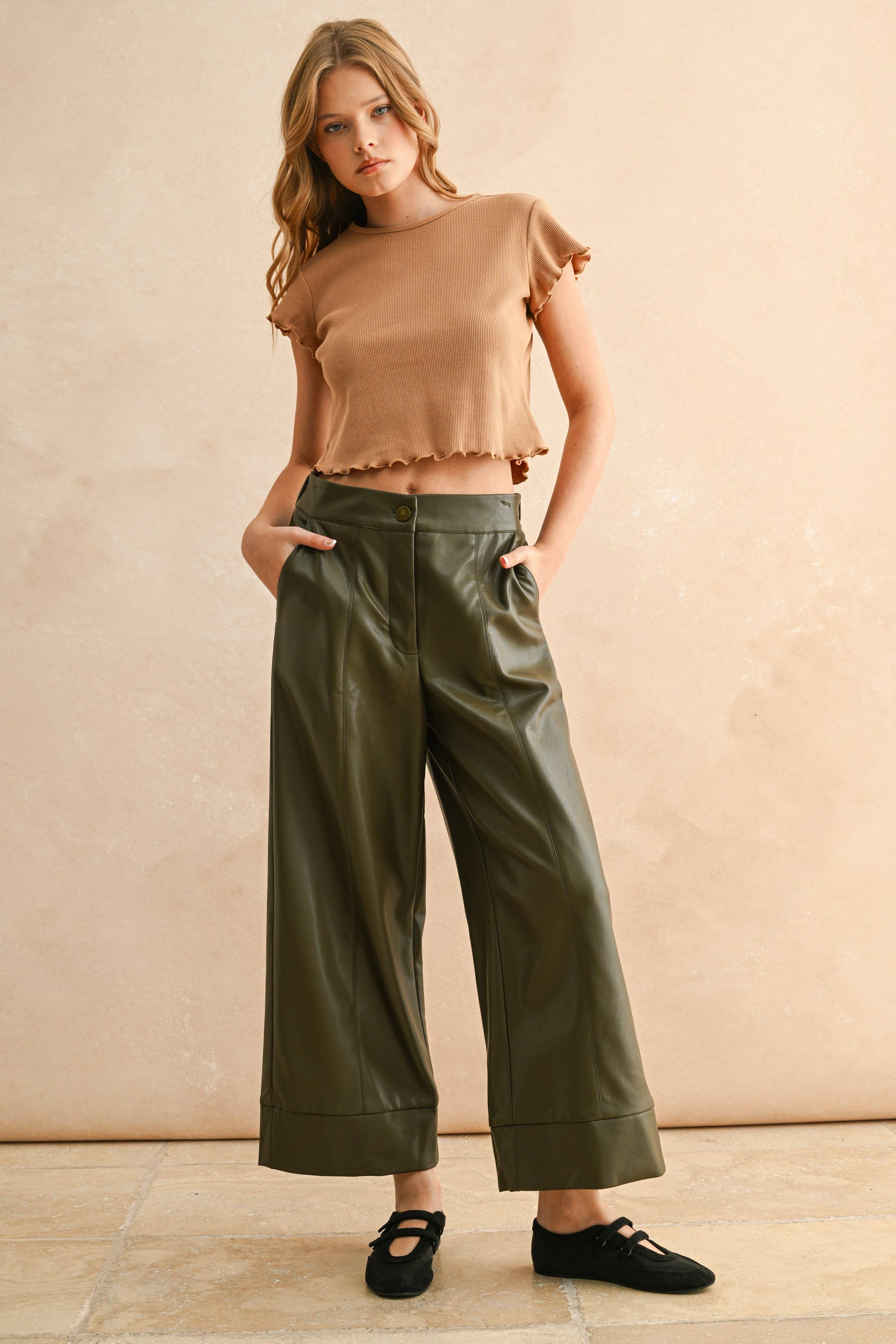 MIOU MUSE - Wholesale Blouse - Women's - T4866   MINI WAFFLE FABRIC SHORT SLEEVE TOP3