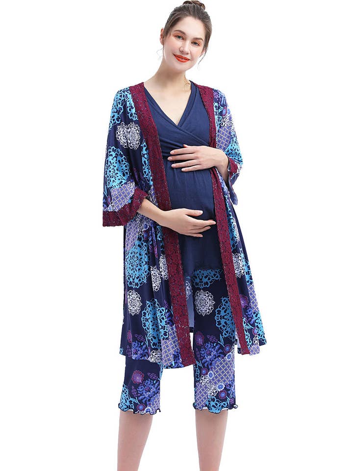 Kimi + Kai Maternity „Natalie“ Schlafanzug & Robe Set Mehrfarbig für den Großhandel von Kimi and Kai