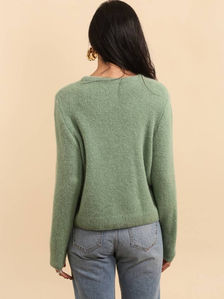 NAÏS PARIS - Wholesale Cardigan - Women's - SUPER FINE ALPACA SHORT BUTTON CREW NECK CARDIGAN