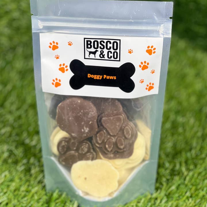 Bosco & Co - Wholesale Pet treats – Dog - Doggy Paws - Carob and Yoghurt - 12pck1