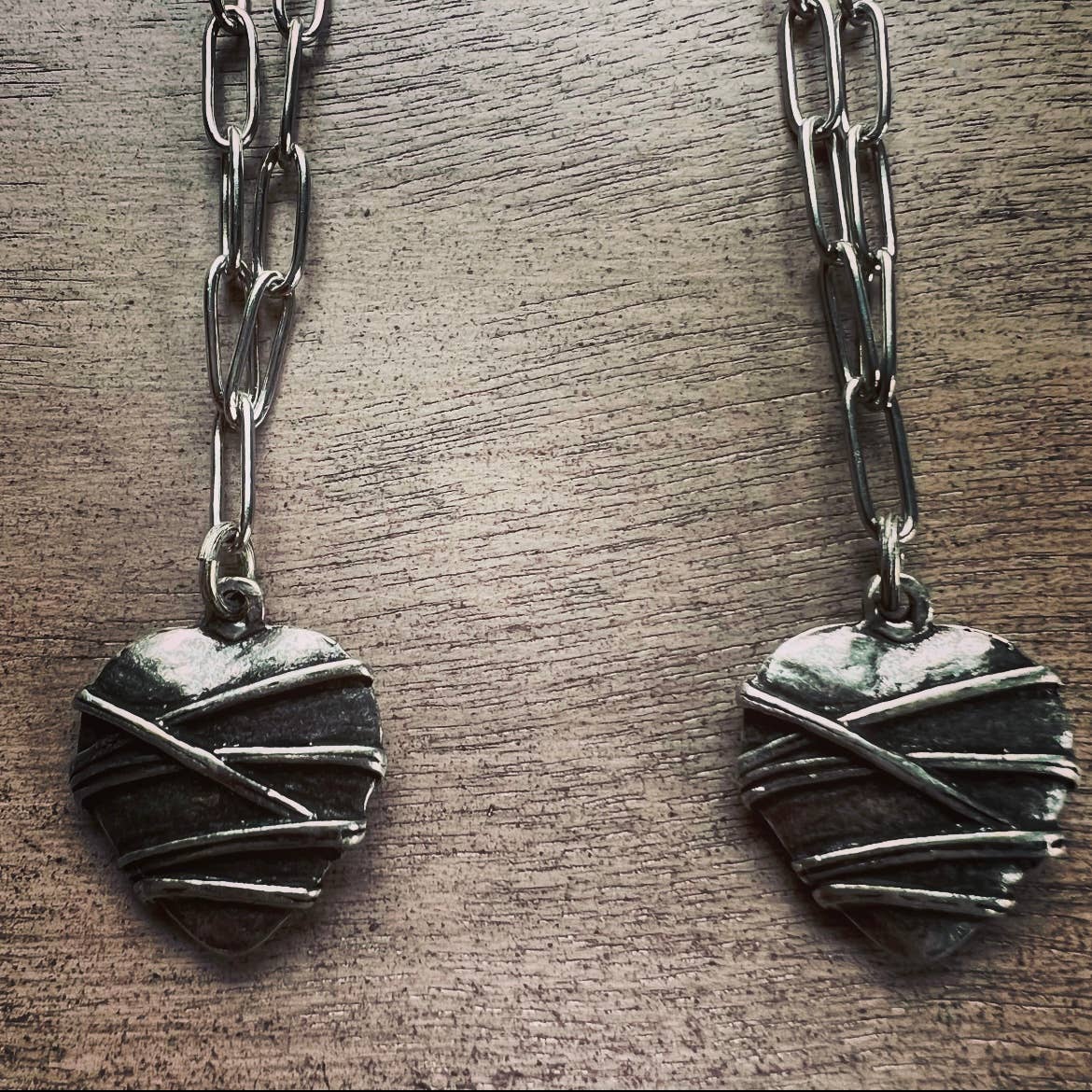 Chasing Cherubs - Wholesale Pendant/Charm Necklace - Mended1