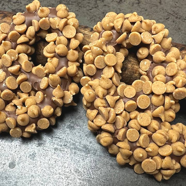 O'Shea's Candies Sweet Shop - Wholesale Chocolate Covered Sweets - Gourmet Double Dipped Peanut Butter Meltaway Pretzel š„Ø 2PKĀ 4