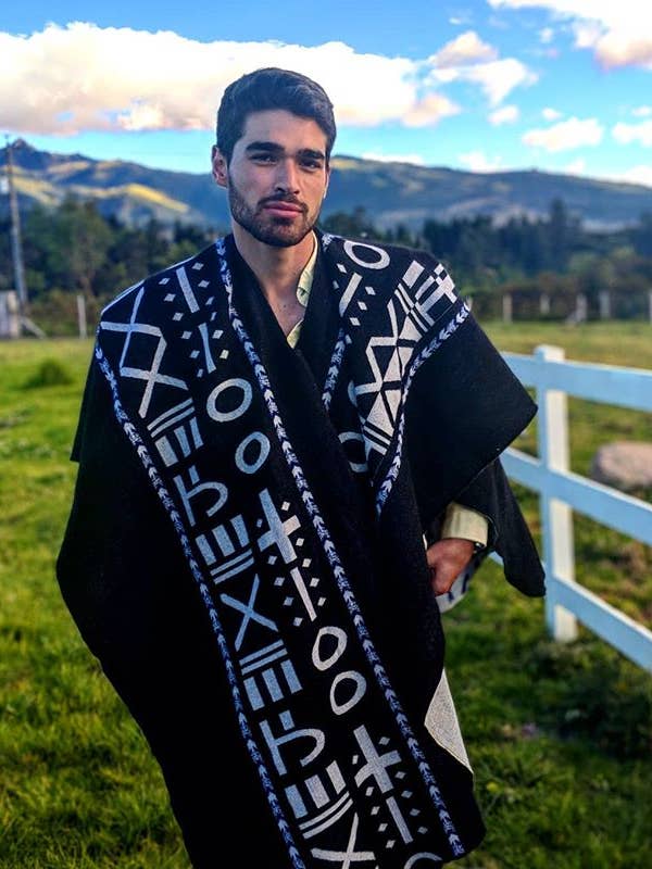 Sort og hvid Irving Hieroglyphics Vendbar Åben Sjælevarmer for engroshandel på Faire