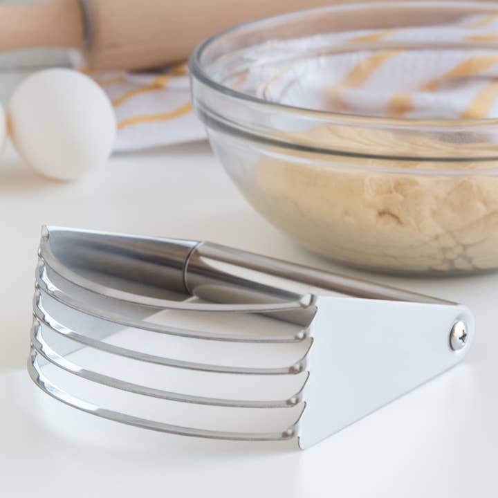 Fox Run Brands - Wholesale Kitchen Tool/Gadget - Fox Run Stainless Steel Dough Blender, 4.75" x 4" x 1.75"2