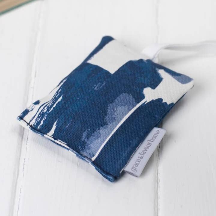 Paloma Lavendel Väska för wholesale av Grace & Favour Home