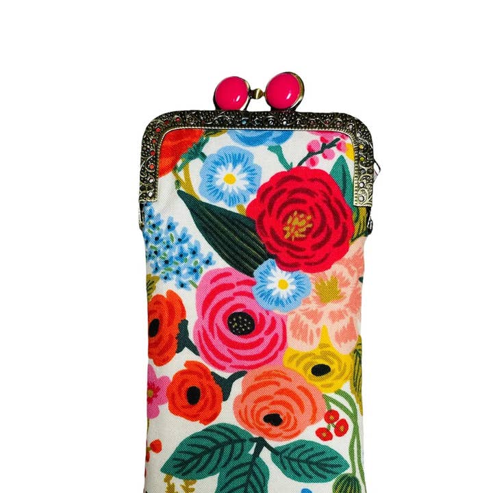 Kiki & Syds - Wholesale Eyewear Cases & Holders - Women's - Kiki & Syds Eyeglass Case - Garden Party in Cream10