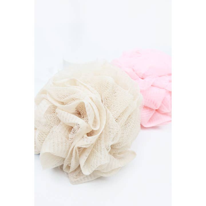 MIX COLOR Mesh Shower Ball for wholesale on Faire4