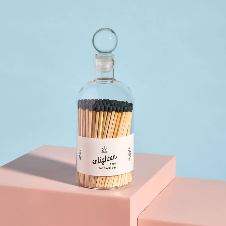 Pot d'apothicaire en verre à bouchon boule avec allumettes en bois à tête longue pour la vente par Enlighten the Occasion