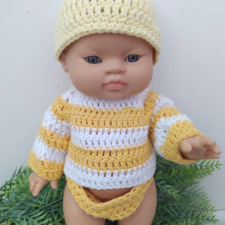 Crochet sweater for wholesale by A beautiful doll