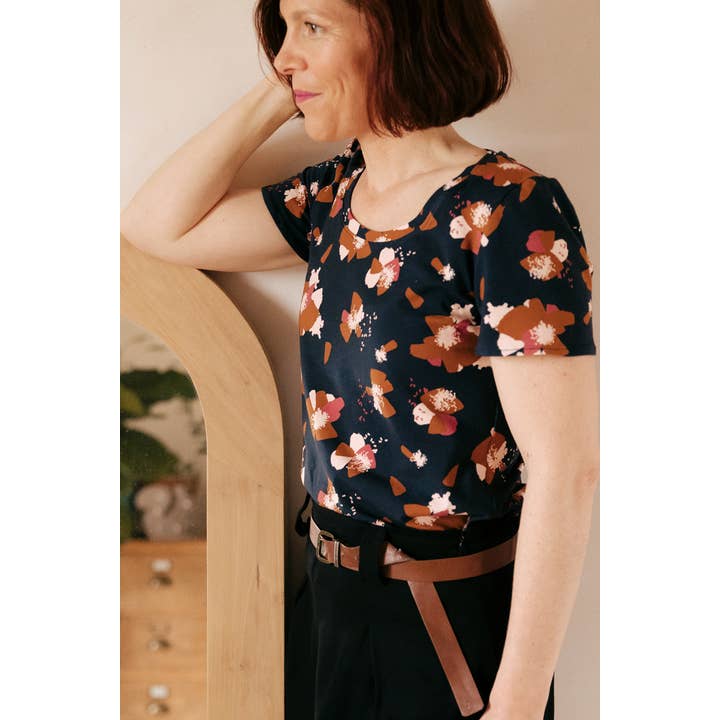 Eglantine et Zoé - Wholesale Fabric - Ink Blue Anemone Cotton Jersey Fabric1