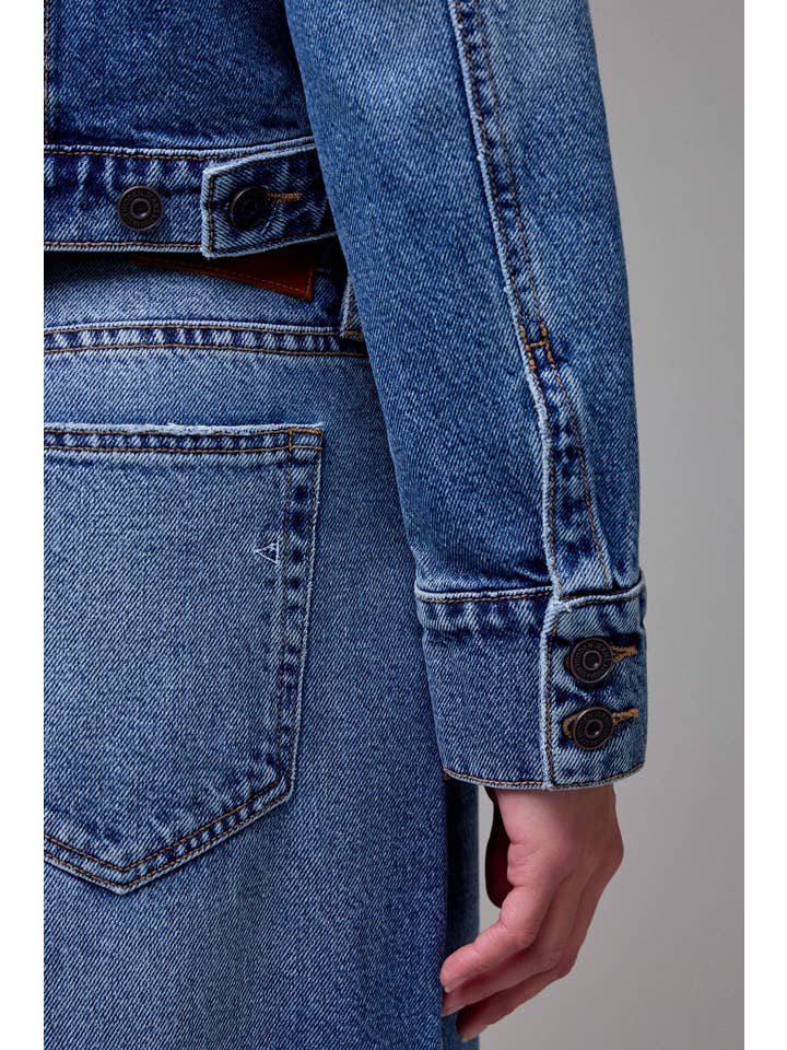 Hidden Jeans - Wholesale Shorts - Women's - Medium Wash Pearl Embellished Fitted Trucker Jacket8