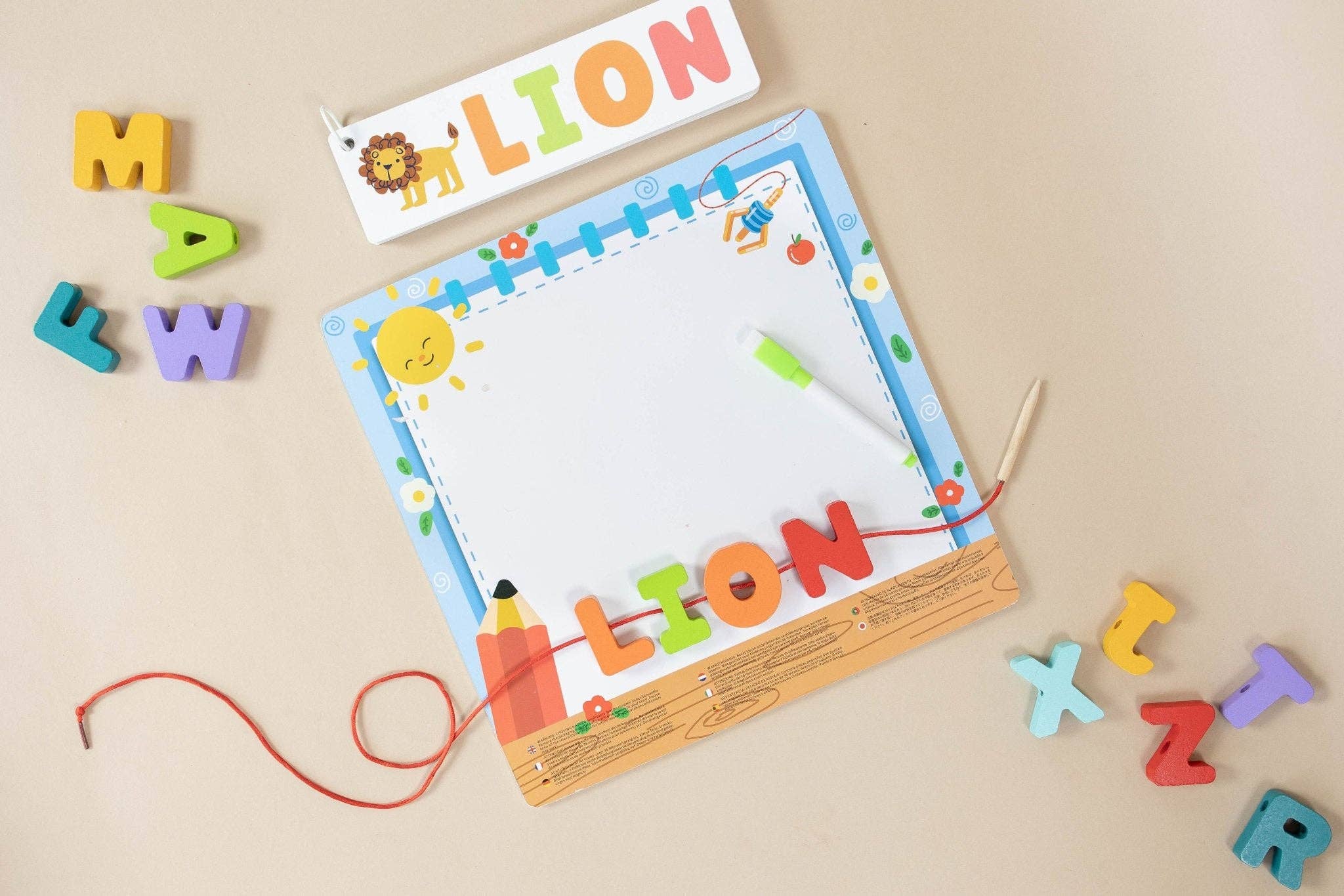 Spirit 'N Sprout - Vendita all'ingrosso Puzzle - Bambini - Set Puzzle Alfabeto con Flashcard, Lavagnetta, Filo da Infilare e Borsa Portascarpe - Giochi Educativi per Imparare l'Alfabeto11