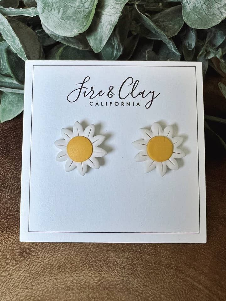 Daisy Stud per la vendita all'ingrosso da parte di Fire & Clay