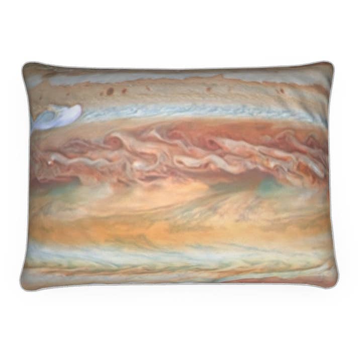 Coussin de canapé en velours luxueux de la collection Cosmos - Jupiter pour la vente par MizDragonfly