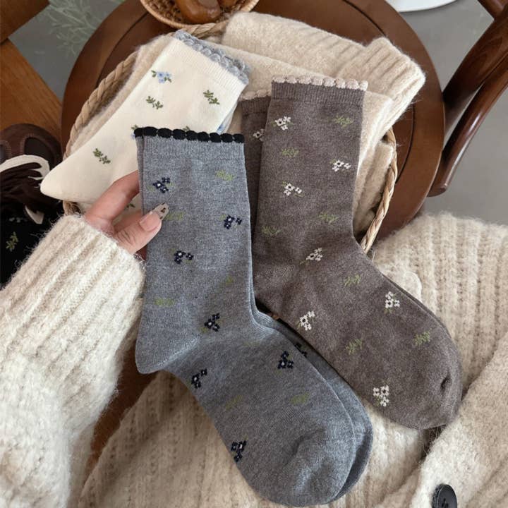 VividLux - Wholesale Socks – Women's - Floral Crew Socks9