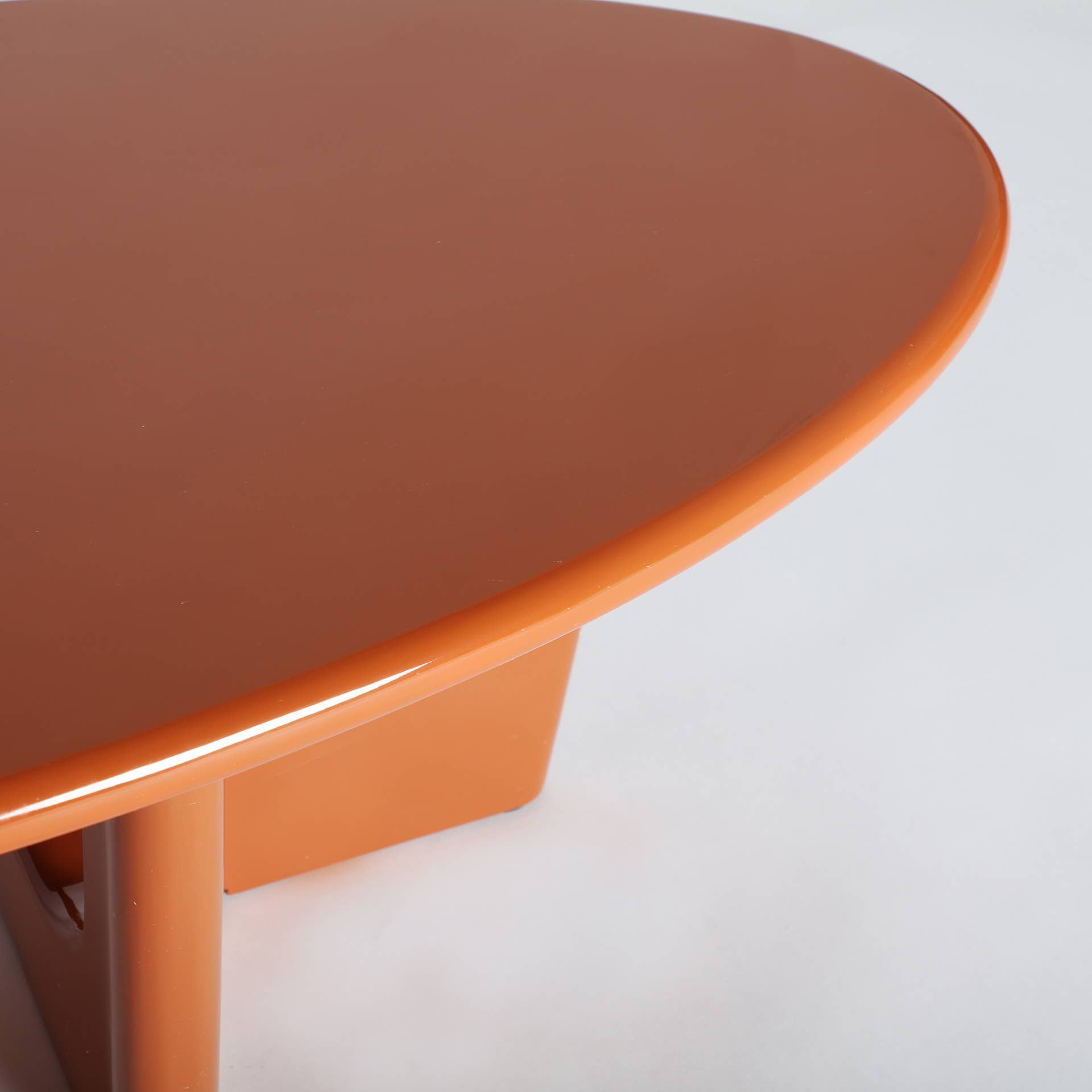 Kodu - Wholesale Coffee Table - Orange lacquered MDF coffee table4