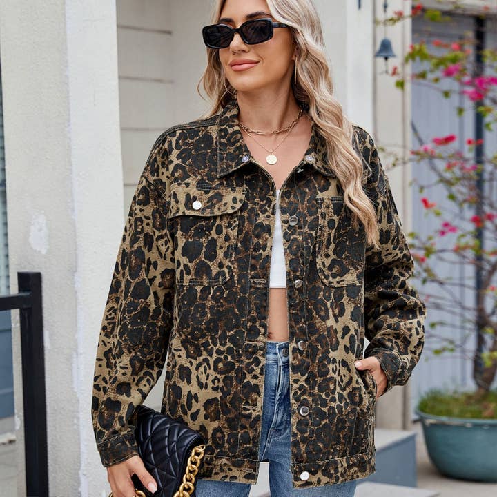 Tvättad jeansjacka med modernt leopardmönster för wholesale av XINGYE FASHION INC