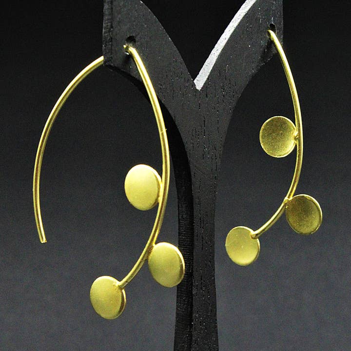 SAKURA gold-plated earrings - Design with character for wholesale by LA MAR