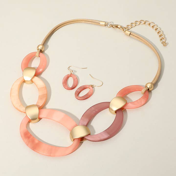 Sensibling Corp. - Wholesale Link & Chain Necklace - Bold Matte Finish Resin Oval Link Statement Necklace