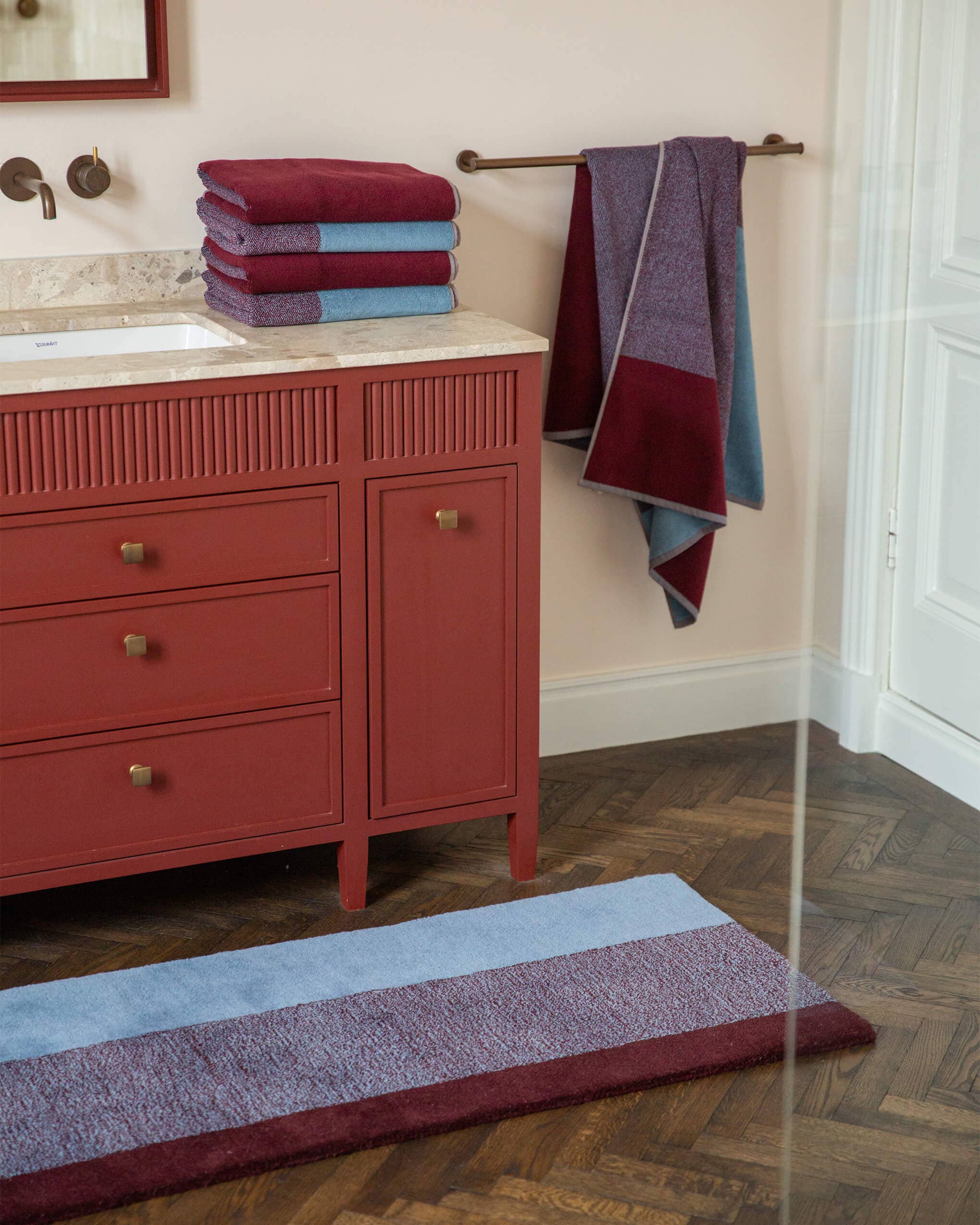 Bleu ciel Bordeaux Set de serviettes de bain Blend Sky Blue Bordeaux (2 pièces) en vente sur Faire1