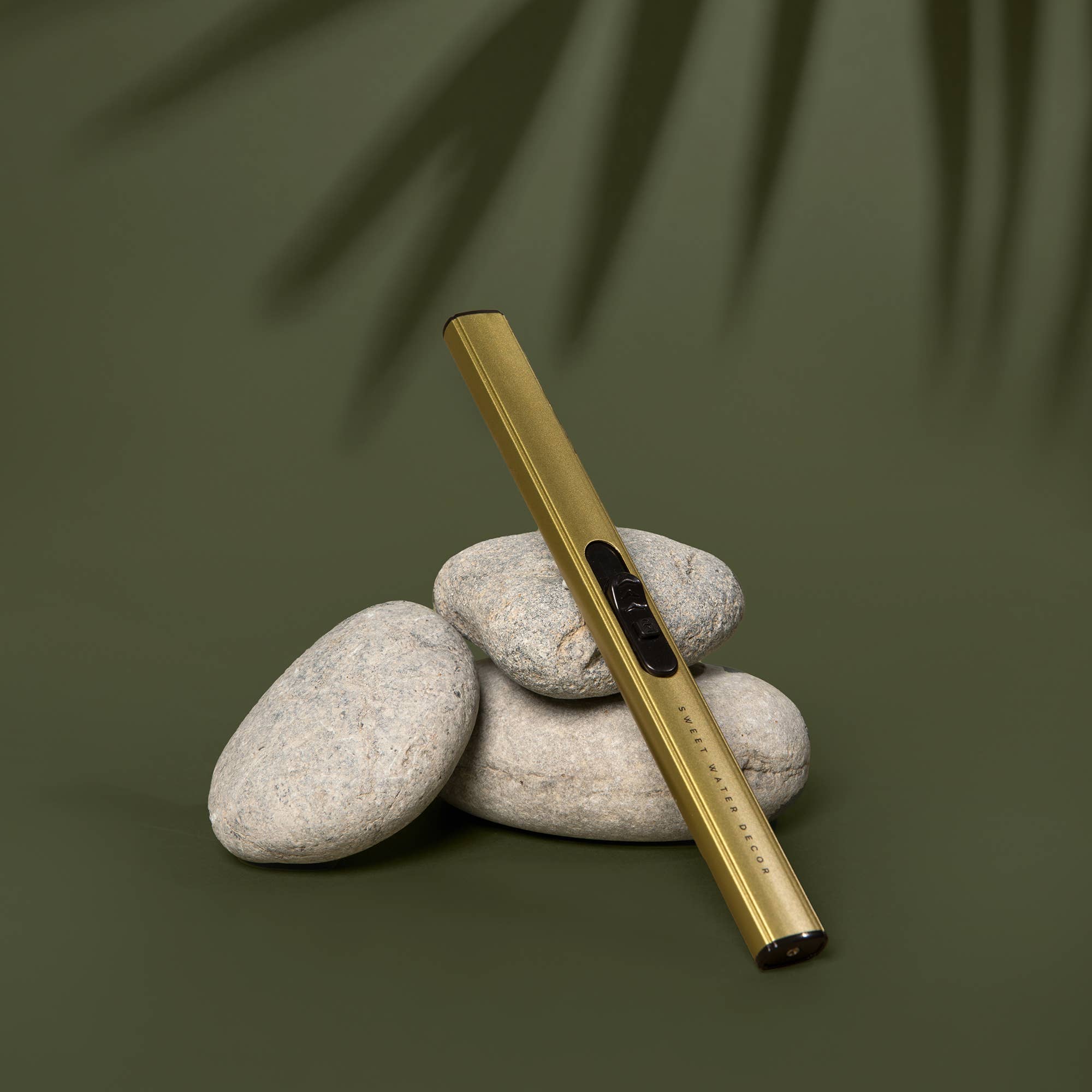 Sweet Water Decor - Wholesale Lighter - Gold Rechargeable Electric Lighter - Home Decor & Gifts6