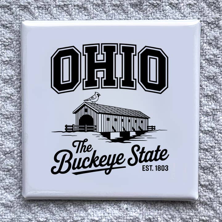 Aimant 2x2" Ohio - Souvenir de Frigo Fait Main pour la vente par Made With Aloha Magnets,llc