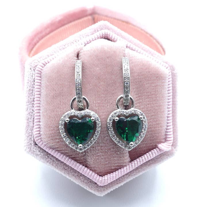 Diana HOOPS ~ 12 couleurs - Boucles d'oreilles créoles avec cœur en Zircon Cubique pour la vente par Daemon srls