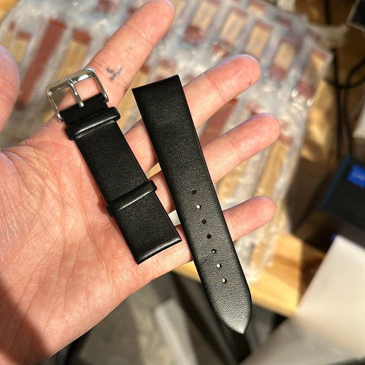 Sort læder urarmbånd - 22mm for engroshandel hos Mathieu Blanchard