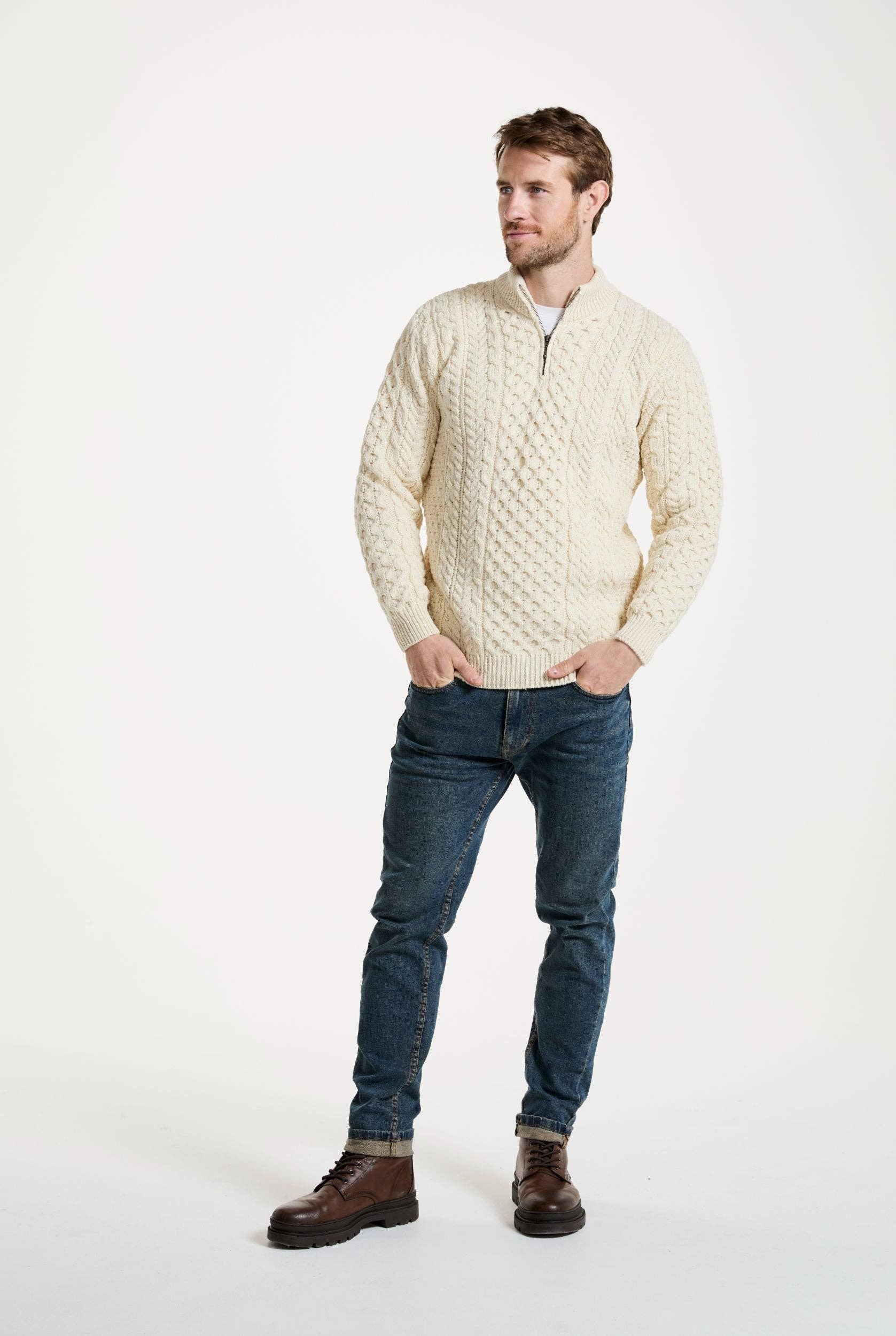 Aran Woollen Mills - Venta al por mayor Jersey de punto - Hombre - Jersey Ballycroy de hombre de merino Aran con media cremallera - Crema2