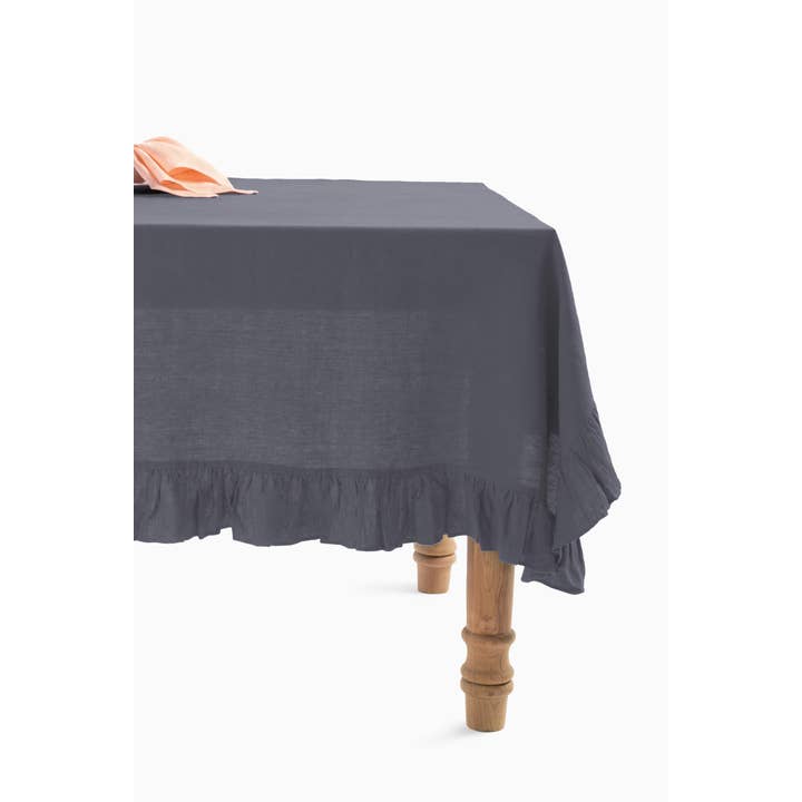 Live Linen - Wholesale Tablecloth - Linen Tablecloth with Ruffle Trim – Classic3