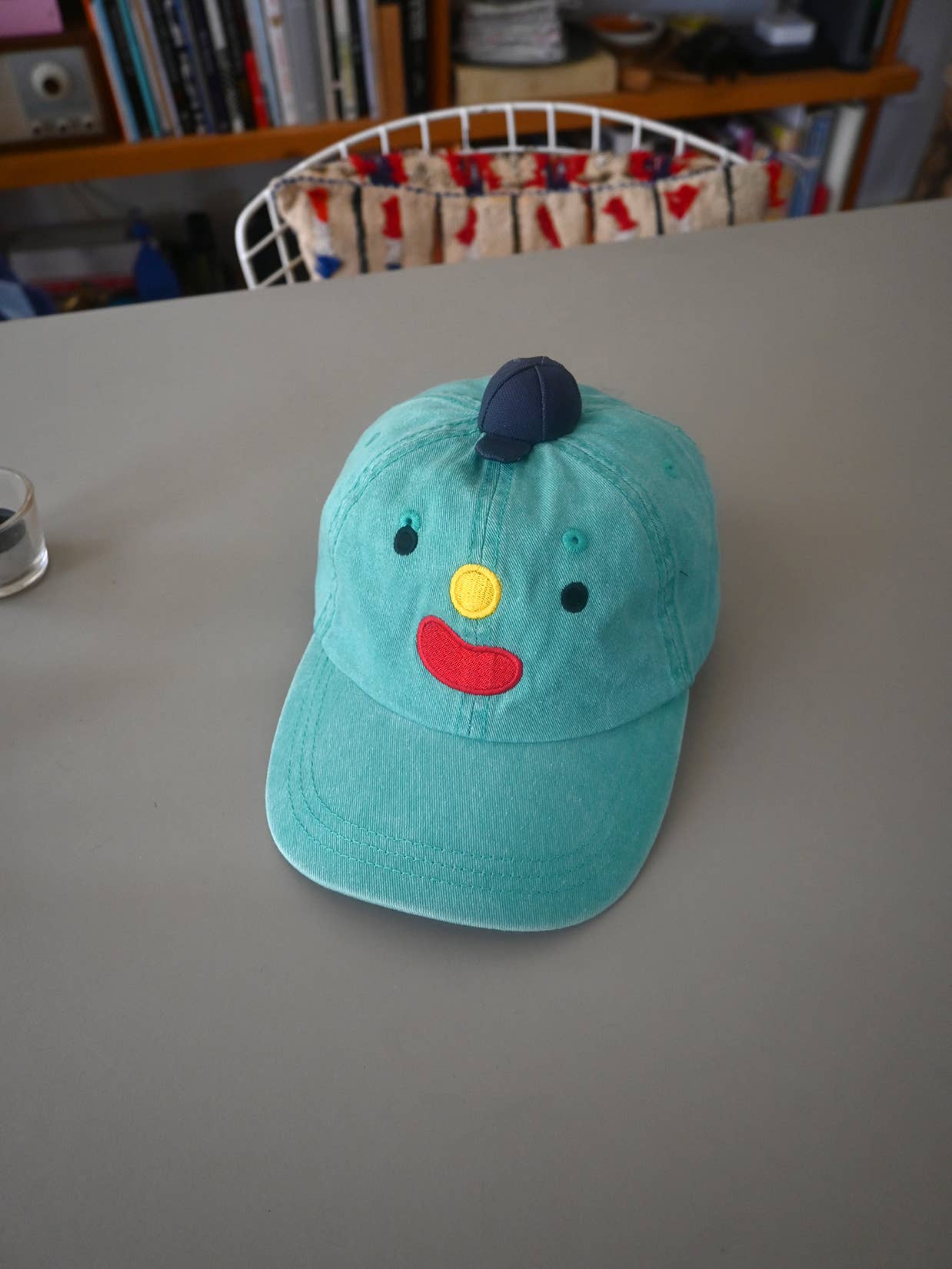 Natali Koromoto – Großhandel Basecap – Damen – Hat on Hat – Originaler Hut mit kleinem Hut11