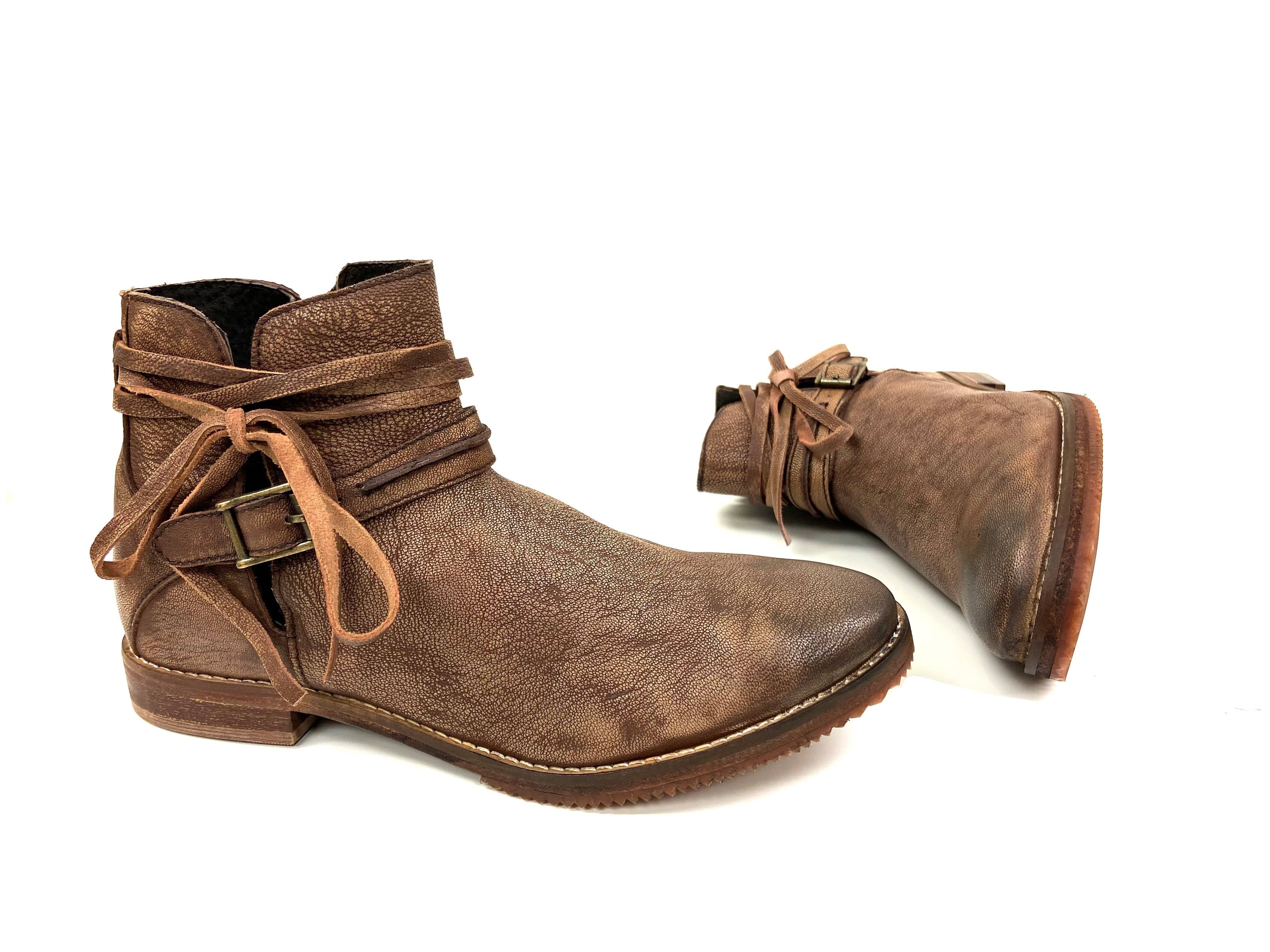 Only Partners - Wholesale Booties - Women's - Fringe Brown Low Top Ankle Boots with Side Cutouts4