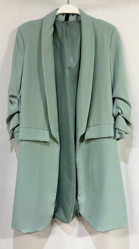 VENTI6 - Wholesale Blazer - Women's - SOLID RUCHED SLEEVE BOYFRIEND BLAZER (81255-SOLID)17