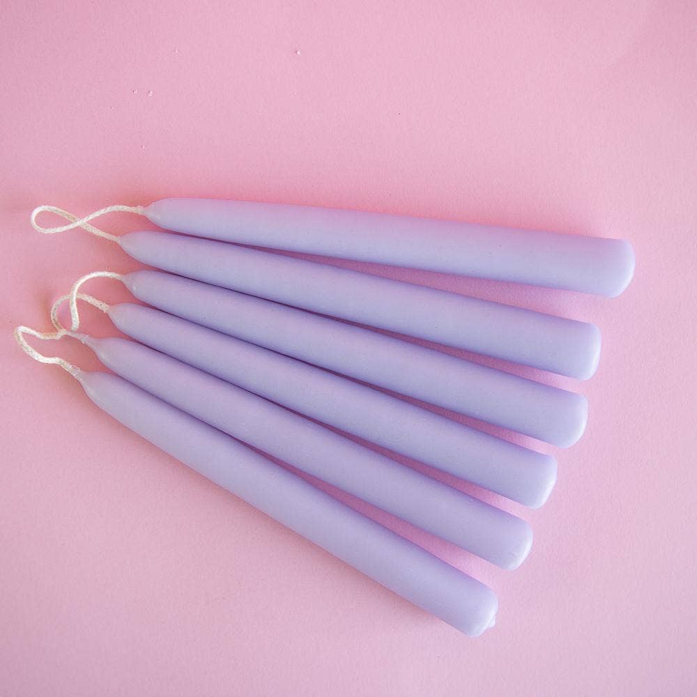 Oh It's Perfect – wholesale Avsmalnande ljus – Avsmalnande Ljus - Lila Snö 18cm1