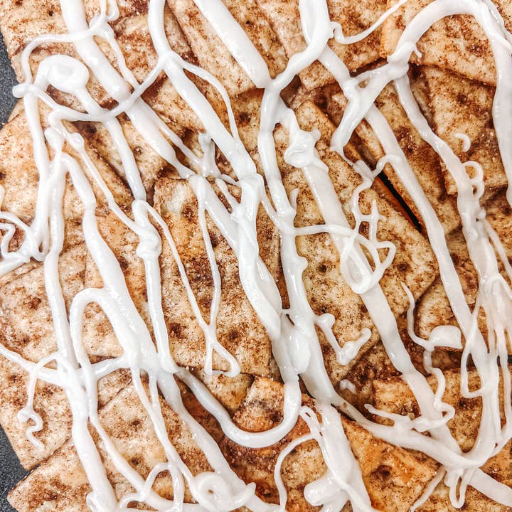 Krackers - Wholesale Crackers - Cinnamon & Kreme Crackers (24 units)1