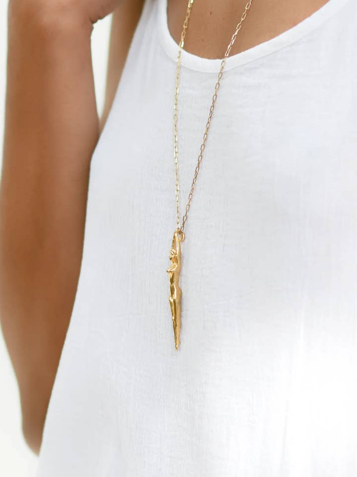 Collier déesse pour la vente par Nina Berenato Jewelry