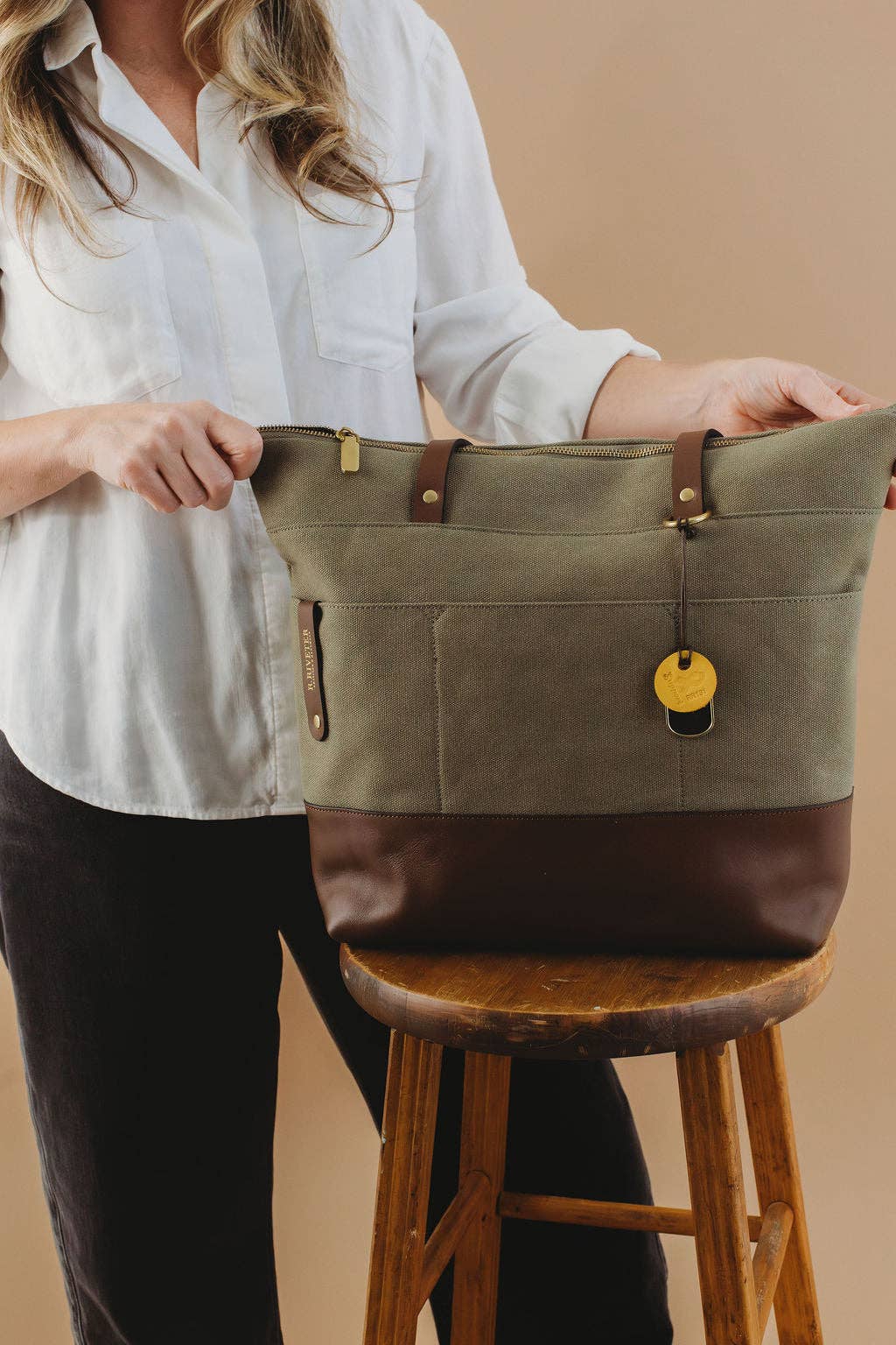 R.Riveter - Wholesale Tote Bag - Women's - Harriet Tote Bag | Fatigue Washed Canvas + Brown Leather7
