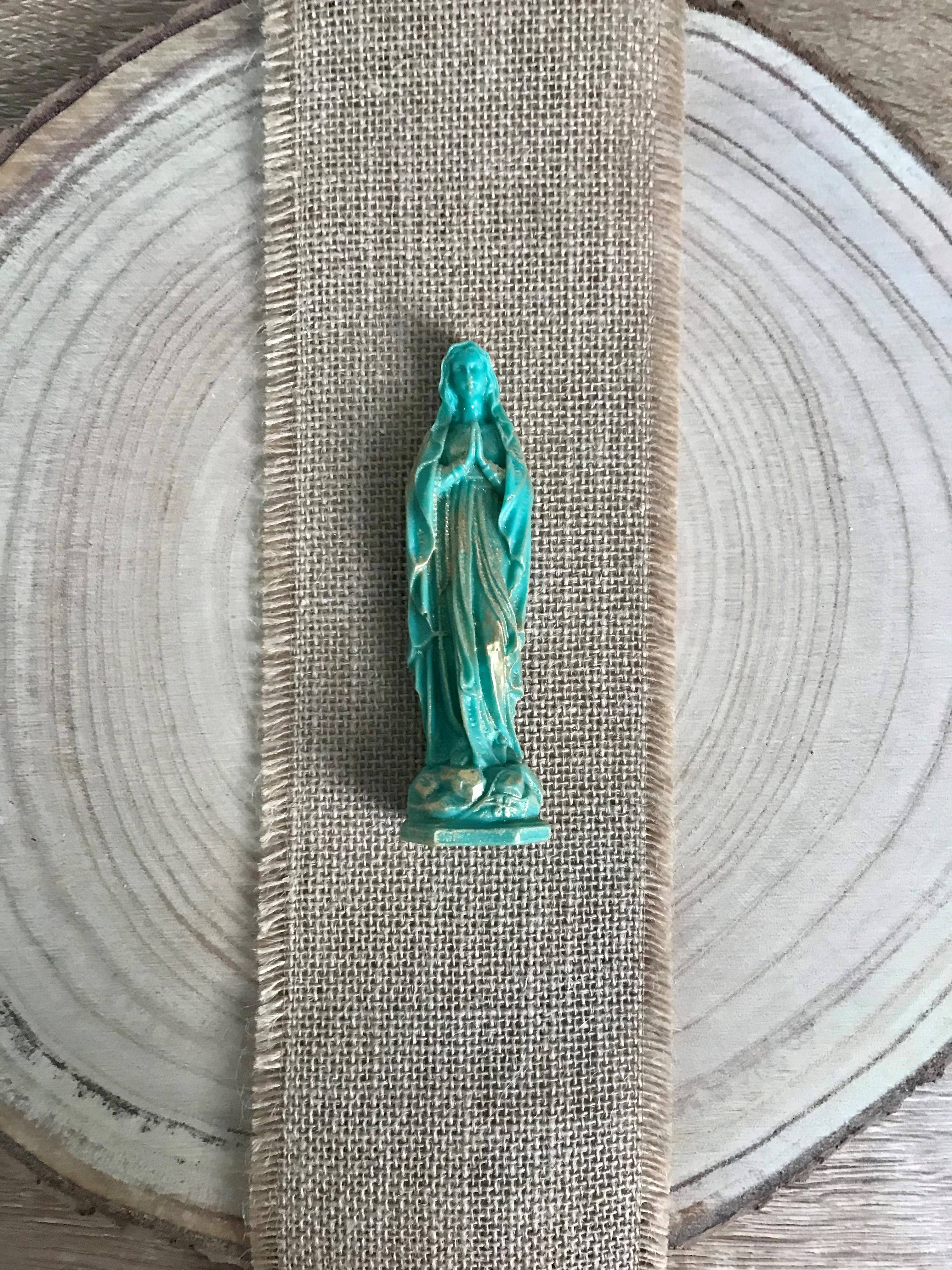 GREENRANN - Wholesale Decoratief beeldje - Standbeeld Madonna (Maagd Maria) van was in smaragdgroen parelmoer en goud1