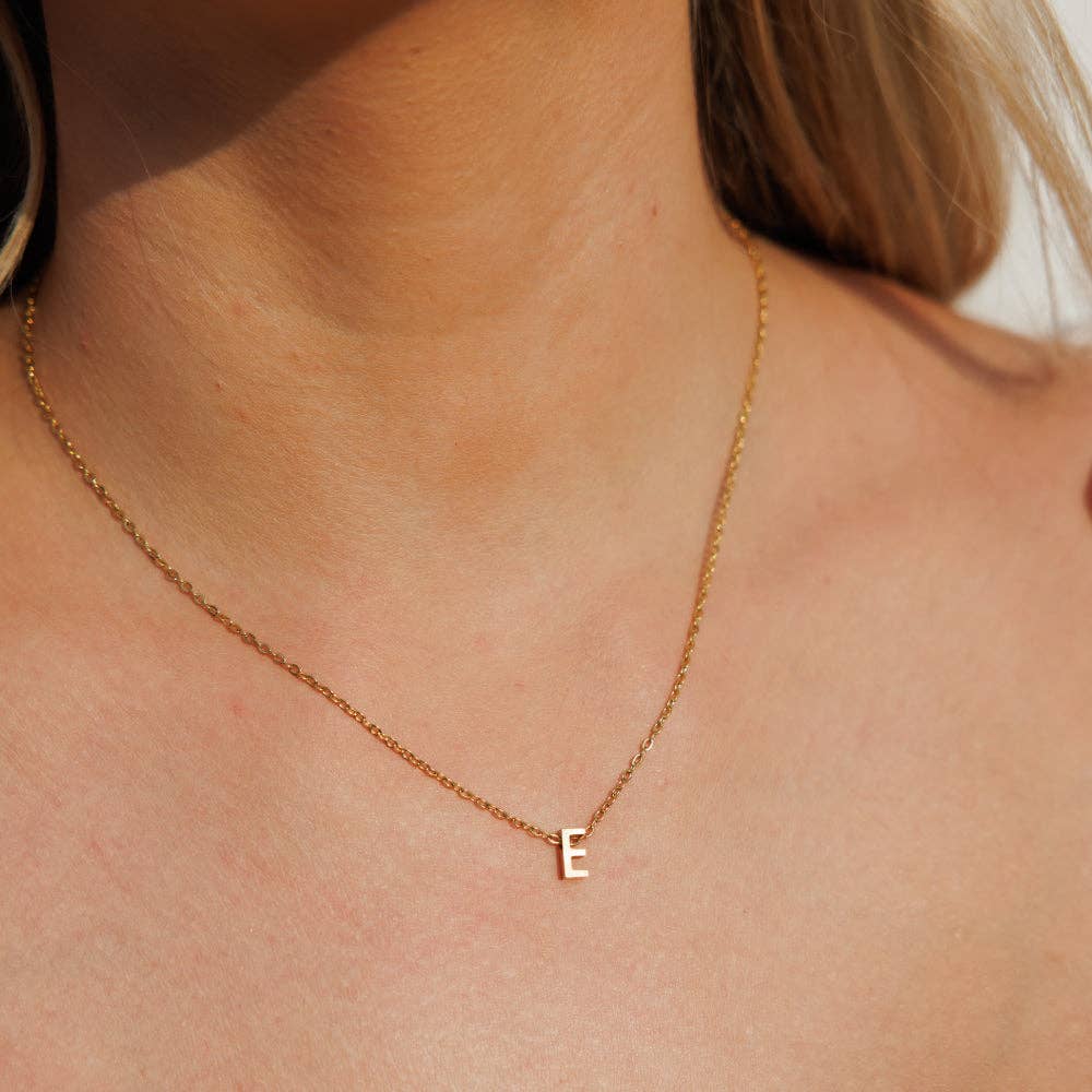 Silk oil of Morocco – Großhandel Kette mit Anhänger/Charm – Initiale Halskette | Amici by Ella5