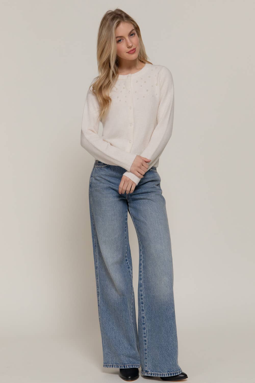 Active Basic | Active USA – wholesale Cardigan – Women’s – Long Sleeve Round Neck Pearl Embellished Sweater Cardigan3