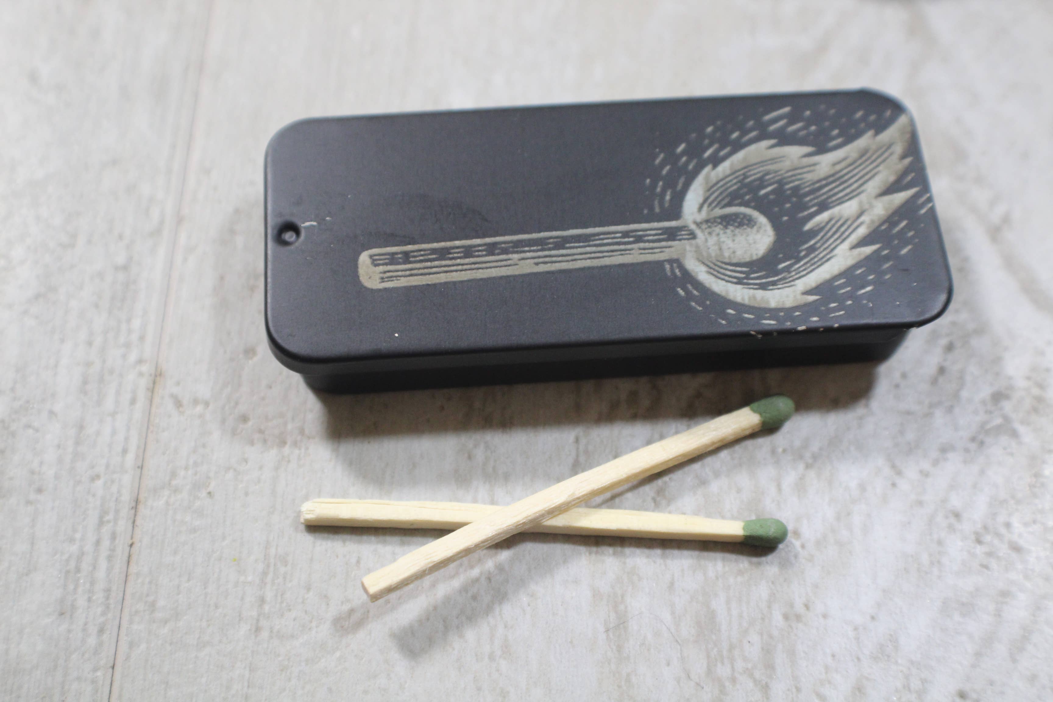 Raven Design - Wholesale Matches - Black Metal Match Refillable Tin12