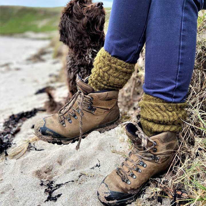 Samantha Holmes Alpaca Clothing and Gifts – Großhandel Socken – Damen – Damen Super Lange Alpaka Grobstrick-Rippensocken UK 4-8 US 6-5-1011